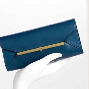 Tory burch envelope clutch
